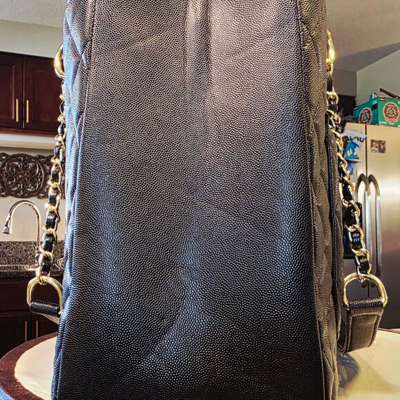 Black Diamond Quilted Structured Tote Bag with Charms NWOT - Picture 4 of 5